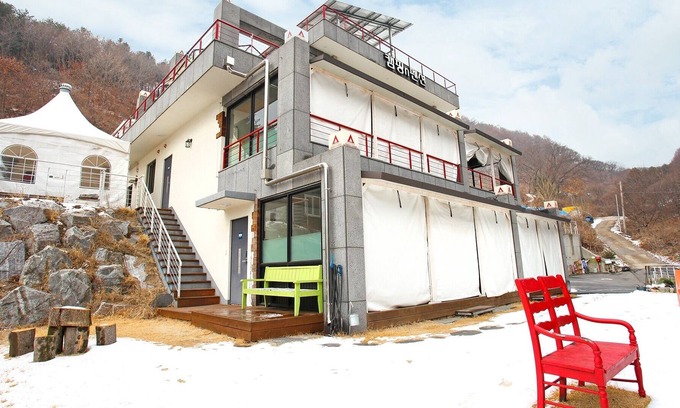 Hwacheon Condominio | Camping n Pension