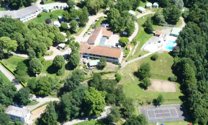 Saint-Girons Chalet De Esquí | Camping Park PALETES *** - Chalet 4 habitaciones 6 Personas