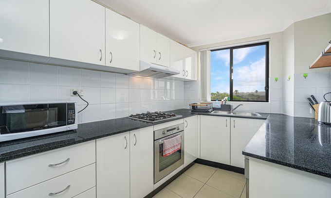 Campsie Apartamento | Campsie Adorable 3Br Apt with Wifi & Parking