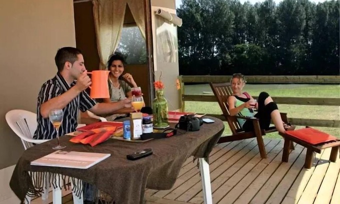 Montbarrey Casa | Camping Les 3 Ours *** - Freelodge Confort 3 habitaciones 5 Personas