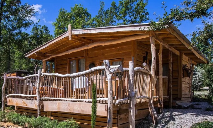 Saint-Antonin Noble Val Chalet De Esquí | Camping Les 3 Cantons **** - Chalet Glamping Lodge 4 habitaciones 6 personas