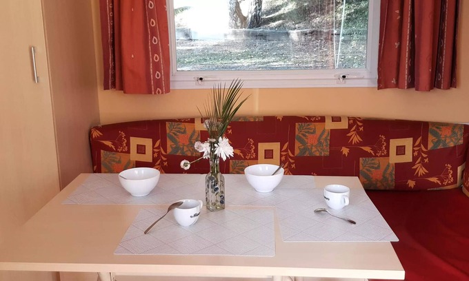 Estavar Casa | Campsite Les Jardins d'Estavar*** - 3 room mobile home 4 people