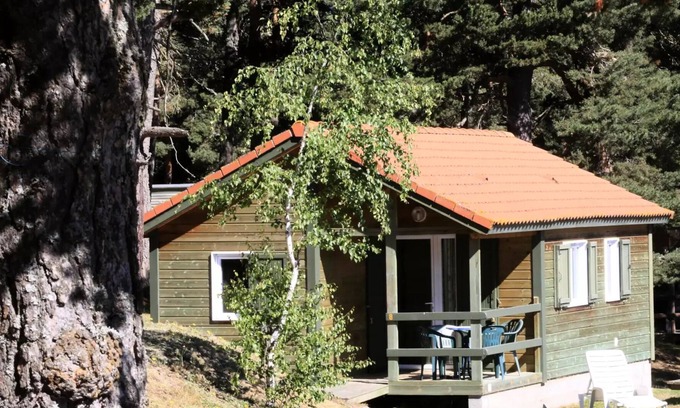 Chastanier Chalet De Esquí | Camping Les sous bois du Lac *** - Chalet Bois Edelweiss 3 habitaciones 5 personas