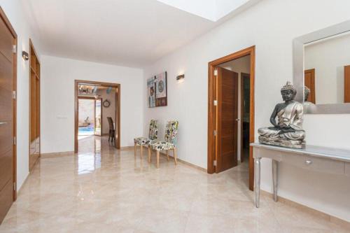 Petra Casa | Can Botellas