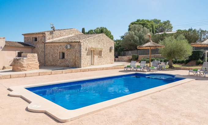 Sencelles Villa | CAN BRIVO - Moderna casa de campo con piscina privada en zona rural. WiFi Gratis