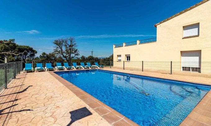Llambilles Casa | Can Bugantó - amplia casa con piscina y jardín