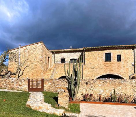 Capmany Casa | Can Clarós