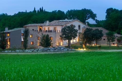 Cistella Cama Y Desayuno | Can Clotas Hotel Masia