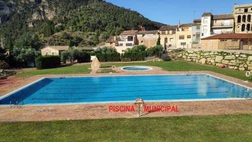 Prat de Comte Casa | Can Miqueló - casa rural 16 hòstes