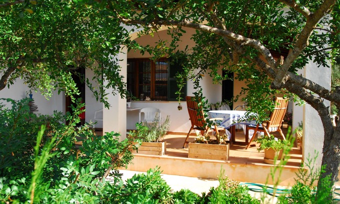 Sa Rapita Chalet De Esquí | CAN MOYA. TÍPICA CASA MALLORQUINA, TRANQUILA, FAMILIAR Y ACOGEDORA.