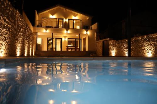San Miguel del Arroyo Casa | Can Olivera Lujo rural con piscina climatizada