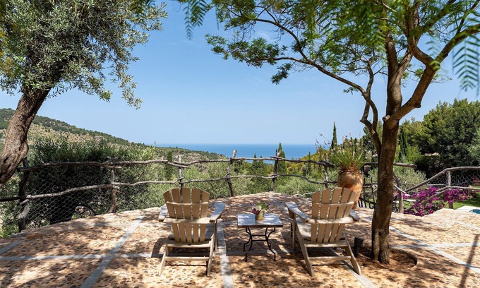 Deia Villa | Villa con mucho espacio exterior y piscina perfecta para una familia