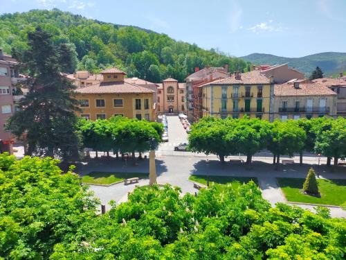Sant Joan de Les Abadesses Apartamento | CAN PLANAS Soleado, amplio con vistas y parking