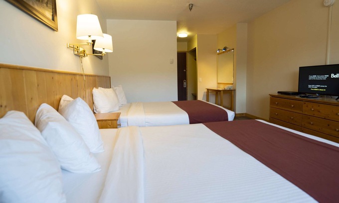Whitehorse Hotel | Canadas Best Value Inn River View Hotel