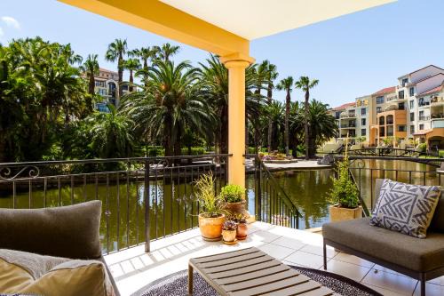 Century City Apartamento | Canal Front Apartment Cape Town