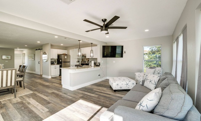 North Port Casa | Canal-Front Home w/ Dock & Patio in North Port