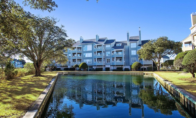 Manteo Condominio | Canalfront, Community Pool, Tennis courts and MORE! PC431, Above the Wake