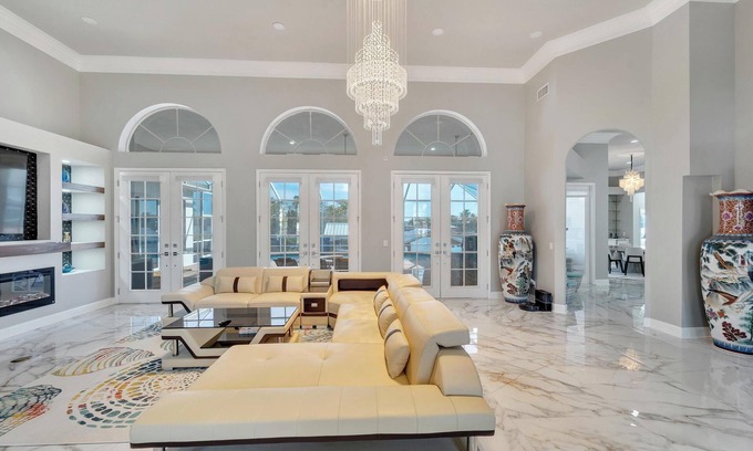 Apollo Beach Casa | Canalfront Luxury Retreat in Apollo Beach with Dock