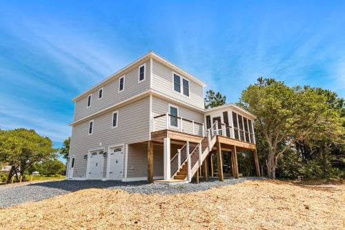 Carova Beach Casa | Canalfront, water views, wild horses! 4x512, No Bad Days