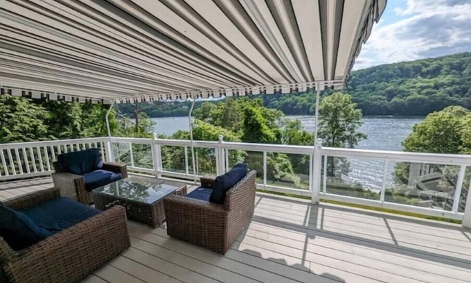 Danbury Casa | Candlewood Lake - Family Getaway with direct lake access. 3775 sqft home.