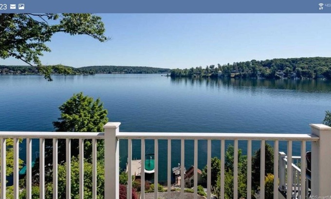 Danbury Casa | Candlewood Lake Retreat (Lakeside)