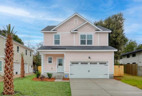 North Charleston Casa | Candy Cloud- Pool- Park Circle mins to Dtwn