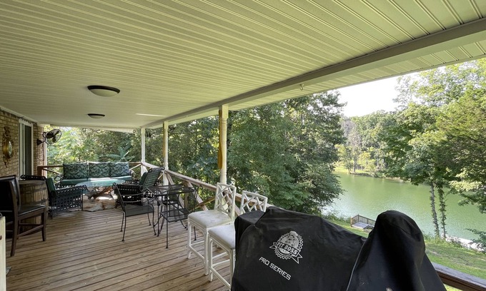 Sparta Cabaña | Caney Fork River Cottage. Sparta, TN. Fall Creek Falls, Kayaking, Fishing, Relax