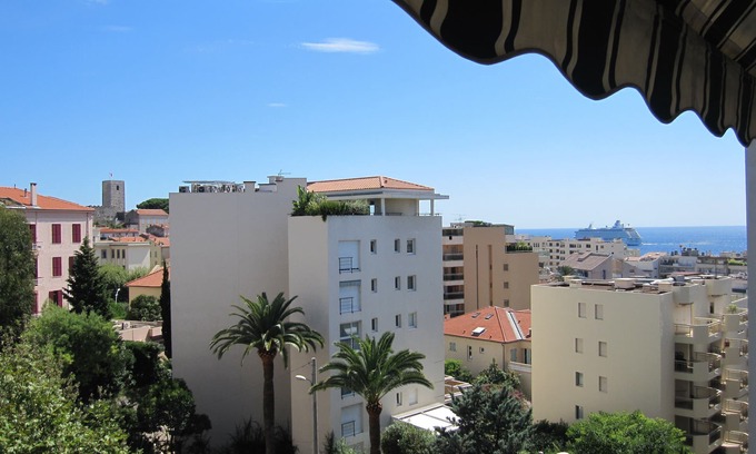 Cannes Old Town Apartamento | CANNES VISTA AL MAR Y CENTRO - NUEVO 34 m² apart incl un balcón 6 m² en el 5 º p