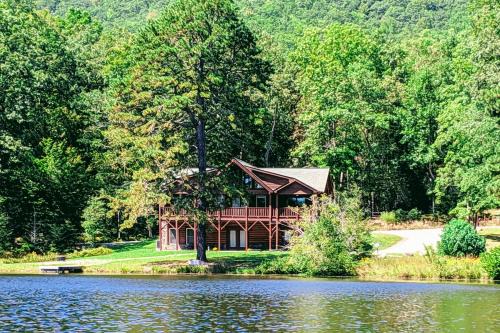 Maggie Valley Casa | Canoe Landing