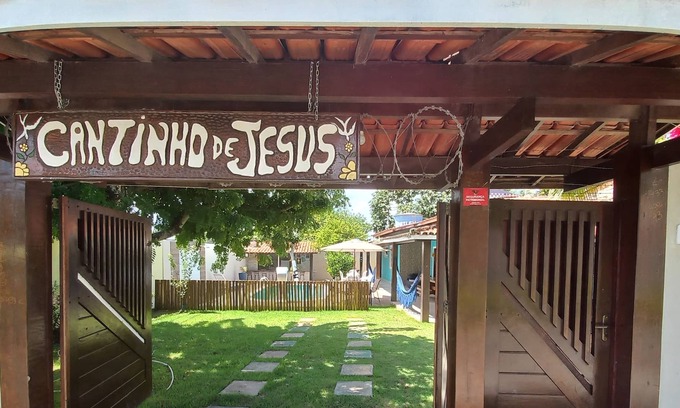 Monte Gordo Casa | Cantinho - 3/4 with pool, barbecue and Wi-fi 6km from Guarajuba