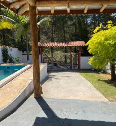 Sapucai-Mirim Casa | Cantinho na roca com piscina