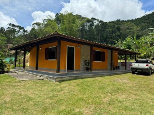 Macae Casa | Canto dos Pássaros, Sana