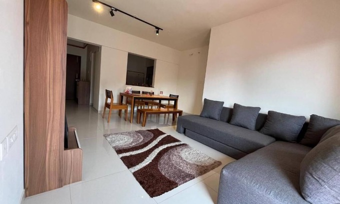 Paud Apartamento | Canvas - "Your home for contemporary comfort in the hills"