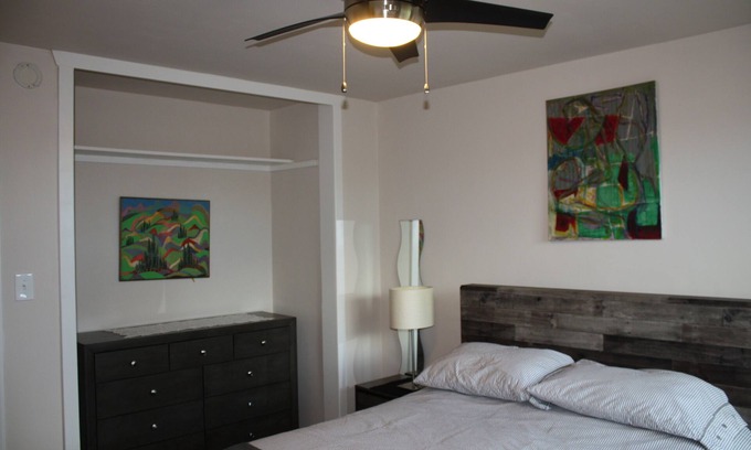 Linda Vista Apartamento | Canyonside LV Flat
