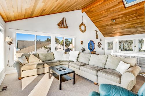 Lincoln City Casa | Cape Kuh'lye