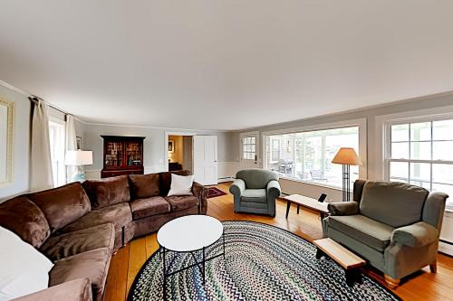 Brewster Casa | Cape Landing Cottage