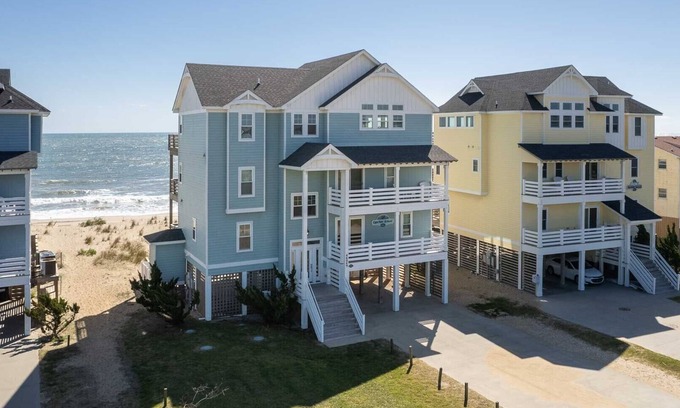 Buxton Casa | Cape Point, charming 7-Bedroom Oceanfront + Pets Stay Free!