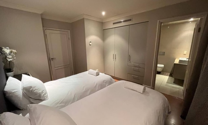 Victoria and Alfred Waterfront Apartamento | Cape Royale Luxury Suites