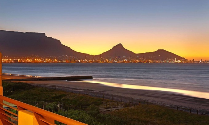 Lagoon Beach Apartamento | Cape Town Beachfront Apartments At Leisure Bay