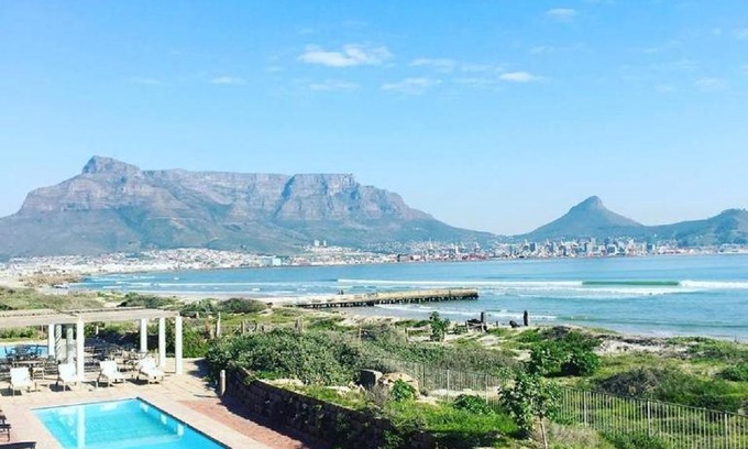 Lagoon Beach Apartamento | Cape Town Beachfront Apartments at Leisure Bay