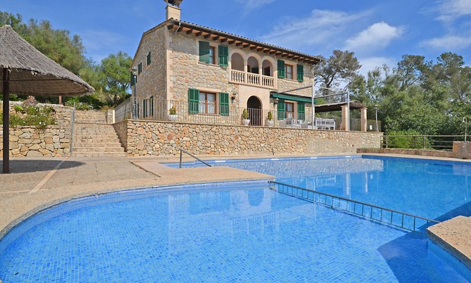 Petra Cabaña | Capellet - preciosa casa de piedra con piscina privada