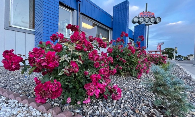 Ontario Hotel | Budget Inn Ontario