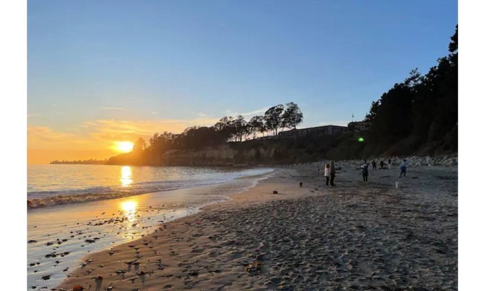 Capitola Casa | Capitola Nest: 1 Bedroom Suite with Living/Kitchen
