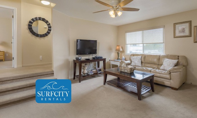 Capitola Casa | Capitola Village Seashell Sanctuary, just blocks from Capitola Beach!