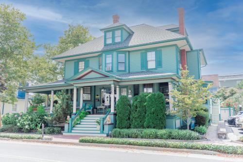 Cape May Hotel | Captain Mey's Inn
