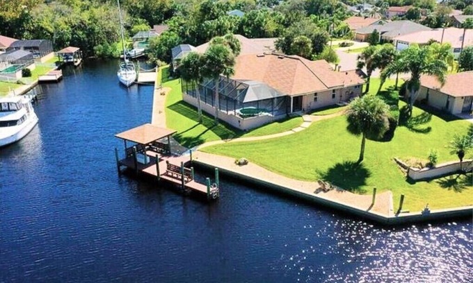 Palm Harbor Casa | "Captain's Key Waterside Retreat" Boat Dock! Awesome Pool!
