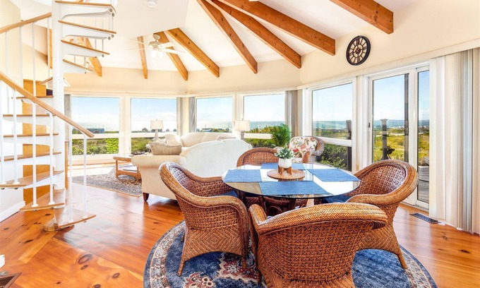 North Truro Apartamento | Captain's Quarters at Dune Crest Hotel