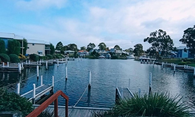 Paynesville Apartamento | Captains Cove Luxury Apartments - 1st Floor Spa Deluxe