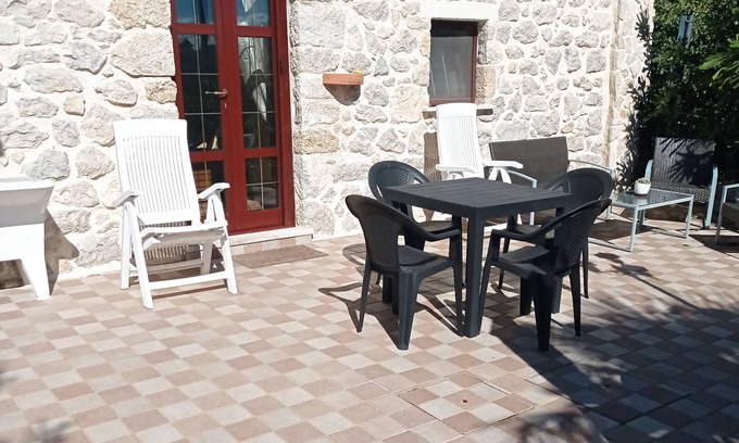 Gallinaro Apartamento | Captivating 1-Bed Apartment in gallinaro