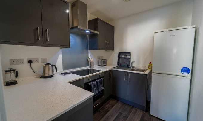 Merthyr Tydfil Apartamento | Captivating 1-bed Apartment, Merthyr Tydfil -